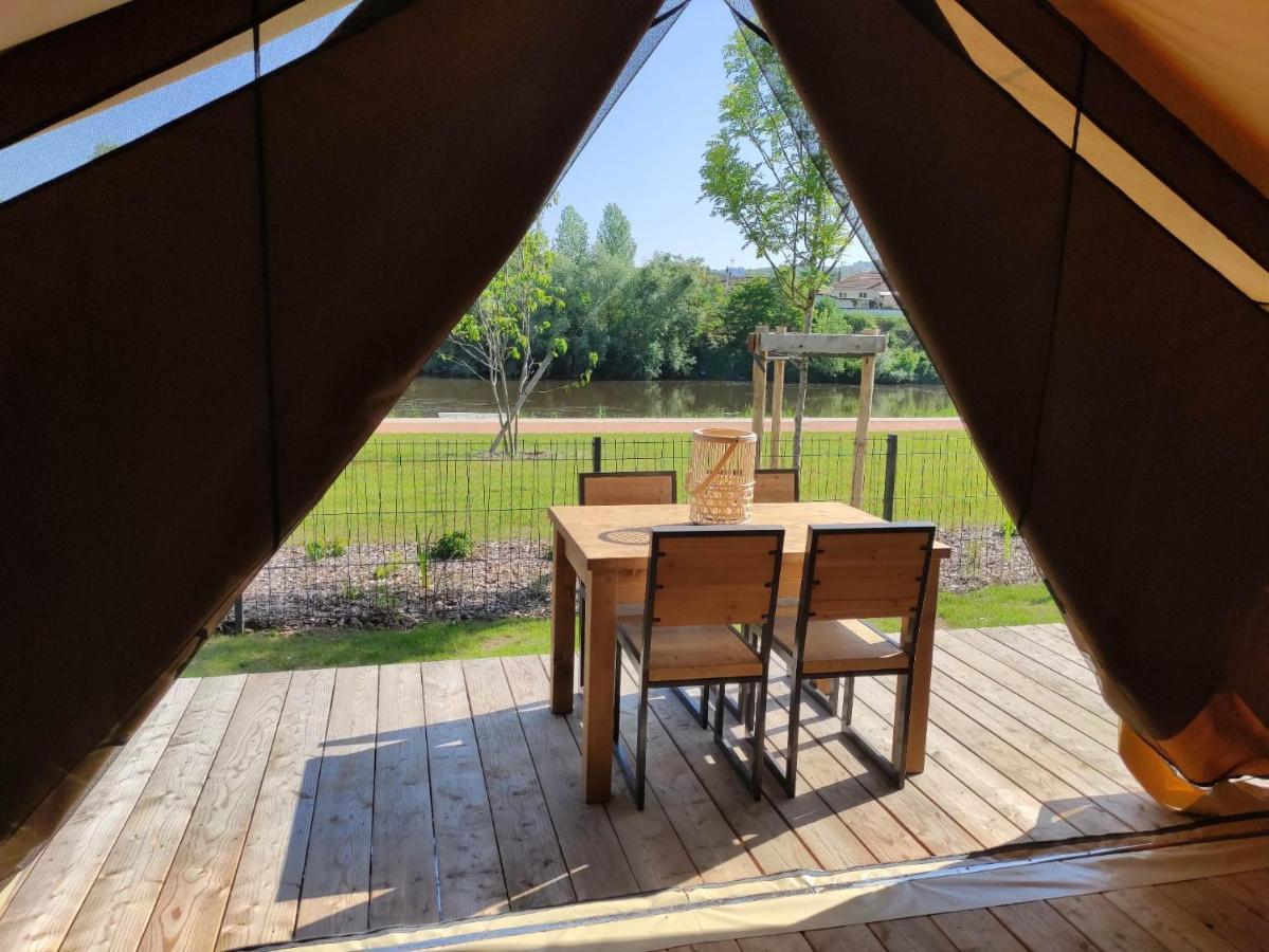 Tente Lodge Pour 5 Personnes En Bordure De La Riviere Allier Au Sein D'Un Petit Camping Saint-Yorre Exteriér fotografie